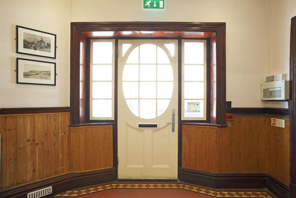 Castle Hotel Aberystwyth Exterior foto